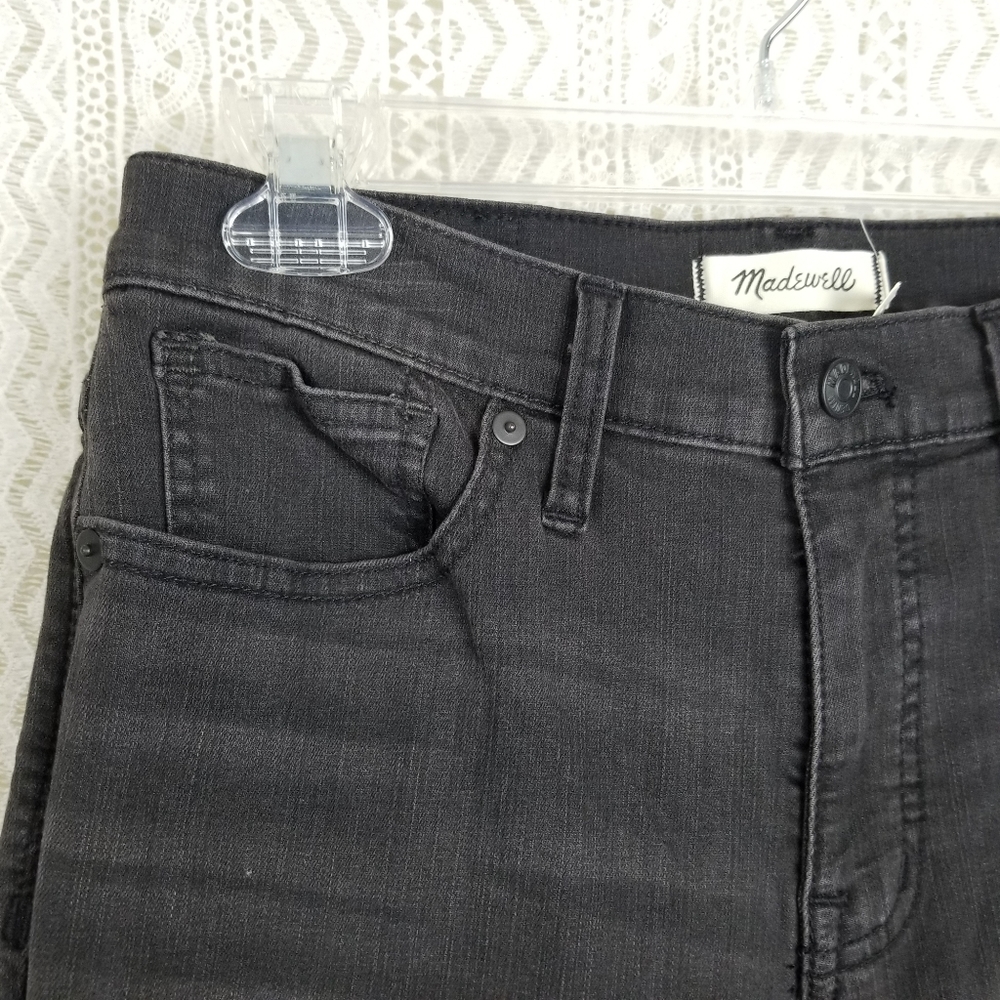Madewell 9" High Rise Skinny Destressed Raw Hem - Picture 10 of 10